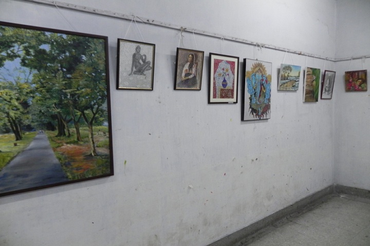https://cache.careers360.mobi/media/colleges/social-media/media-gallery/40330/2021/9/17/Exhibition of Swar Sangam A Birla Institute for Visual and Performing Arts Kolkata_Others.jpg